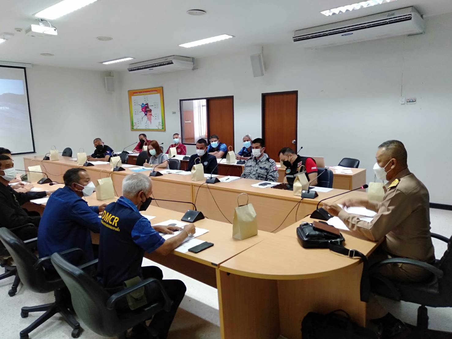 เข้าร่วมประชุมกับ ศรชล.จังหวัดสตูล เรื่อง “ติดตามผลการปฏิบัติงานและวางแผนการปฏิบัติงานในห้วงต่อไป”..คลิก