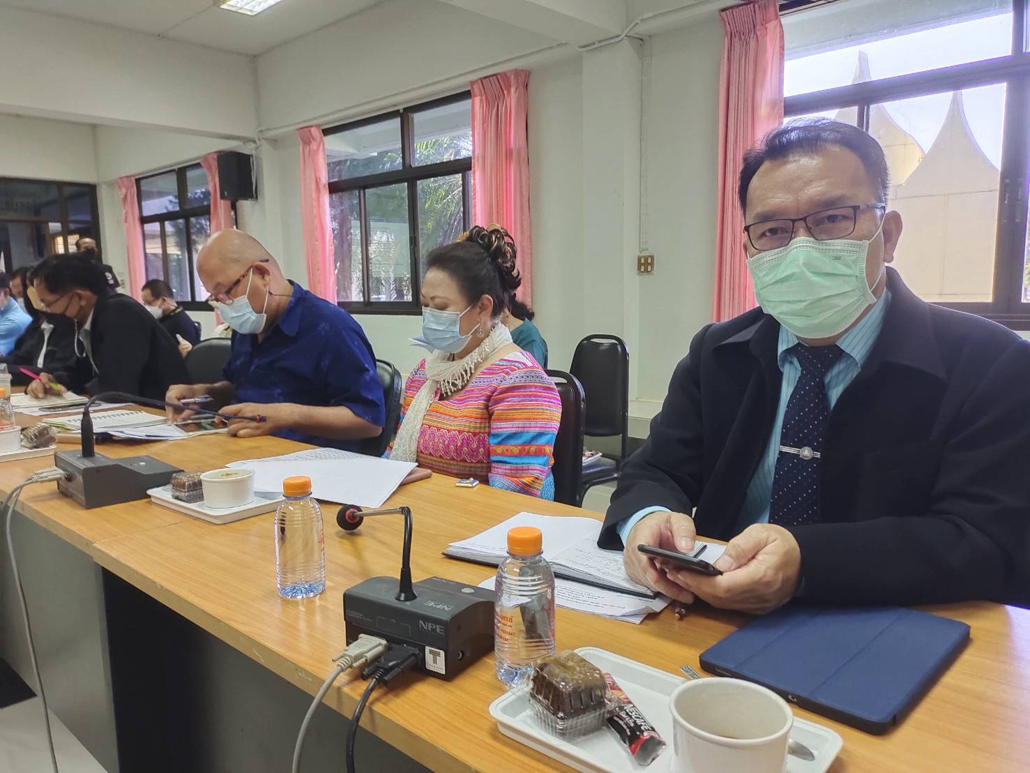 ร่วมประชุมหัวหน้าส่วนราชการฯ และคณะกรรมการบริหารงานอำเภอแบบบูรณาการ (กบอ.)..คลิก