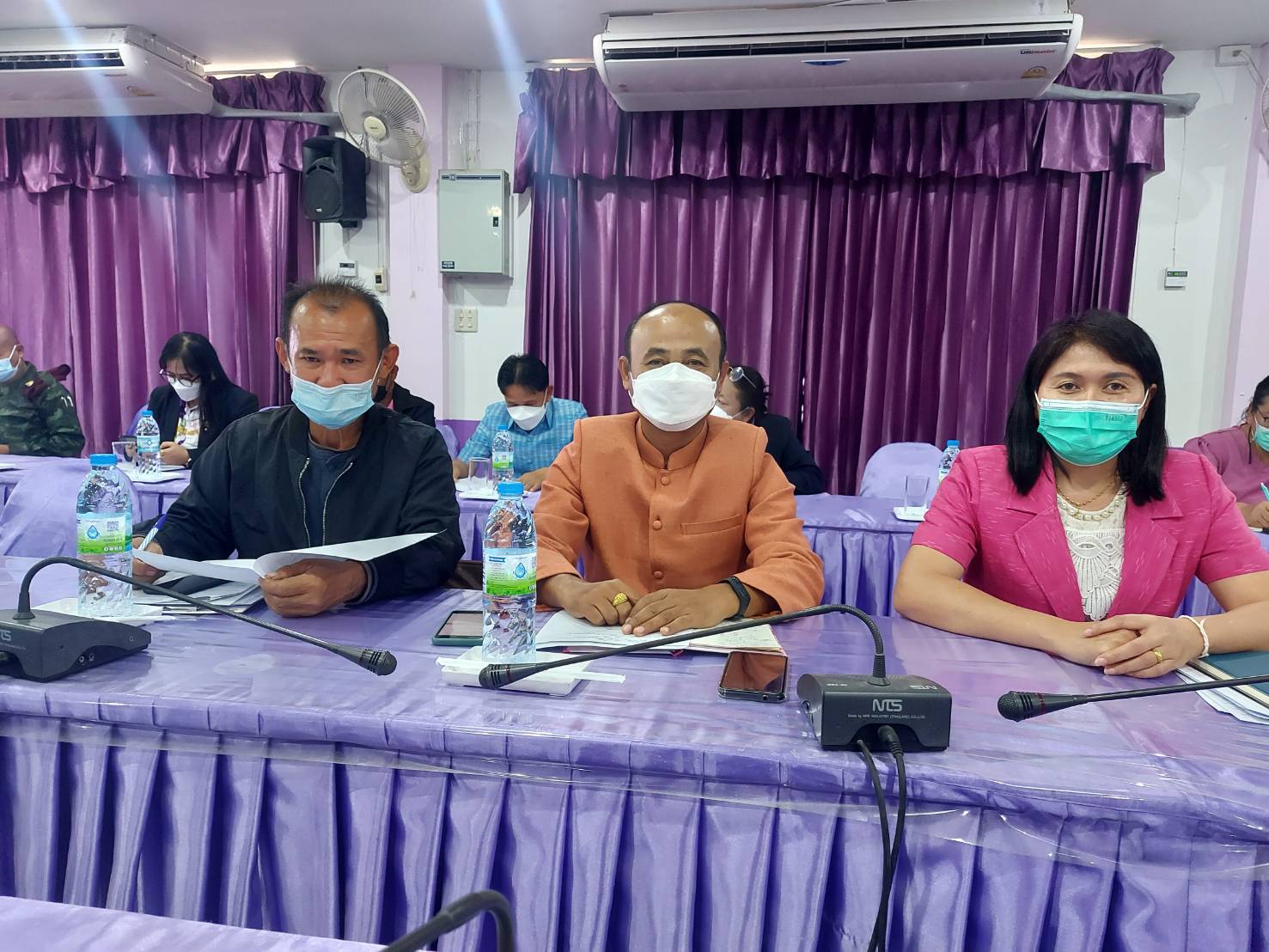 ประมงอำเภอสิรินธร ร่วมการประชุมหัวหน้าส่วนราชการ หน่วยงานรัฐวิสาหกิจในพื้นที่ ผู้บริหารองค์กรปกครองส่วนท้องถิ่น ผู้บริหารสถานศึกษา กำนัน และคณะกรรมการบริหารงานอำเภอ ณ ห้องประชุมอำเภอสิรินธร ชั้น 2..คลิก