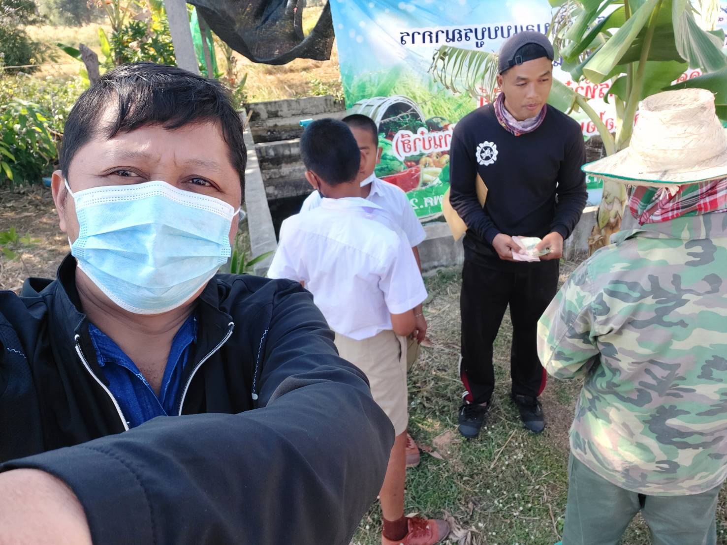 ประมงอำเภอเขมราฐ ออกปฏิบัติงานตรวจติดตามการเลี้ยงปลาดุกบิ๊กอุยและร่วมจัดตั้งคณะกรรมการประมงโรงเรียนประจำปีงบประมาณ 2565  ณ ศูนย์การเรียนตำรวจตระเวณชายแดน เอไอเอ จำกัด บ้านบ๋าฮี ม.3 ต.หนองผือ อ.เขมราฐ จ.อุบลฯ..คลิก