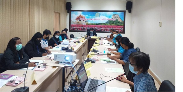 นางช่อทิพย์  จรูญศักดิ์  หัวหน้ากลุ่มบริหารจัดการด้านการประมง เข้าร่วมประชุมคณะทำงานบริหารศูนย์และติดตามและแก้ไขปัญหาภัยพิบัติ ด้านการเกษตร ของจังหวัดพัทลุง ครั้งที่ 10/2564