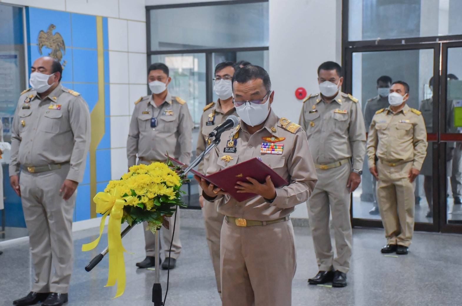 ร่วมพิธีวางพานพุ่มดอกไม้สดถวายสักการะ พระบาทสมเด็จพระบรมชนกาธิเบศ มหาภูมิพลอดุลยเดชมหาราช บรมนาถบพิตร เนื่องในวัน “พระบิดาแห่งฝนหลวง ประจำปี 2564”..คลิก