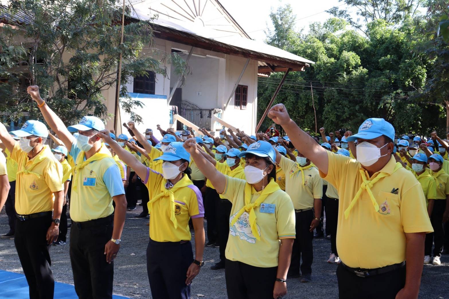 ประมงจังหวัดอุบลราชธานี ร่วมกิจกรรมงานวันดินโลก (World soil day) ณ วัดป่าศรีแสงธรรม หมู่ที่ 5 บ้านดงดิบ ตำบลห้วยยาง อำเภอโขงเจียม จังหวัดอุบลราชธานี..คลิก