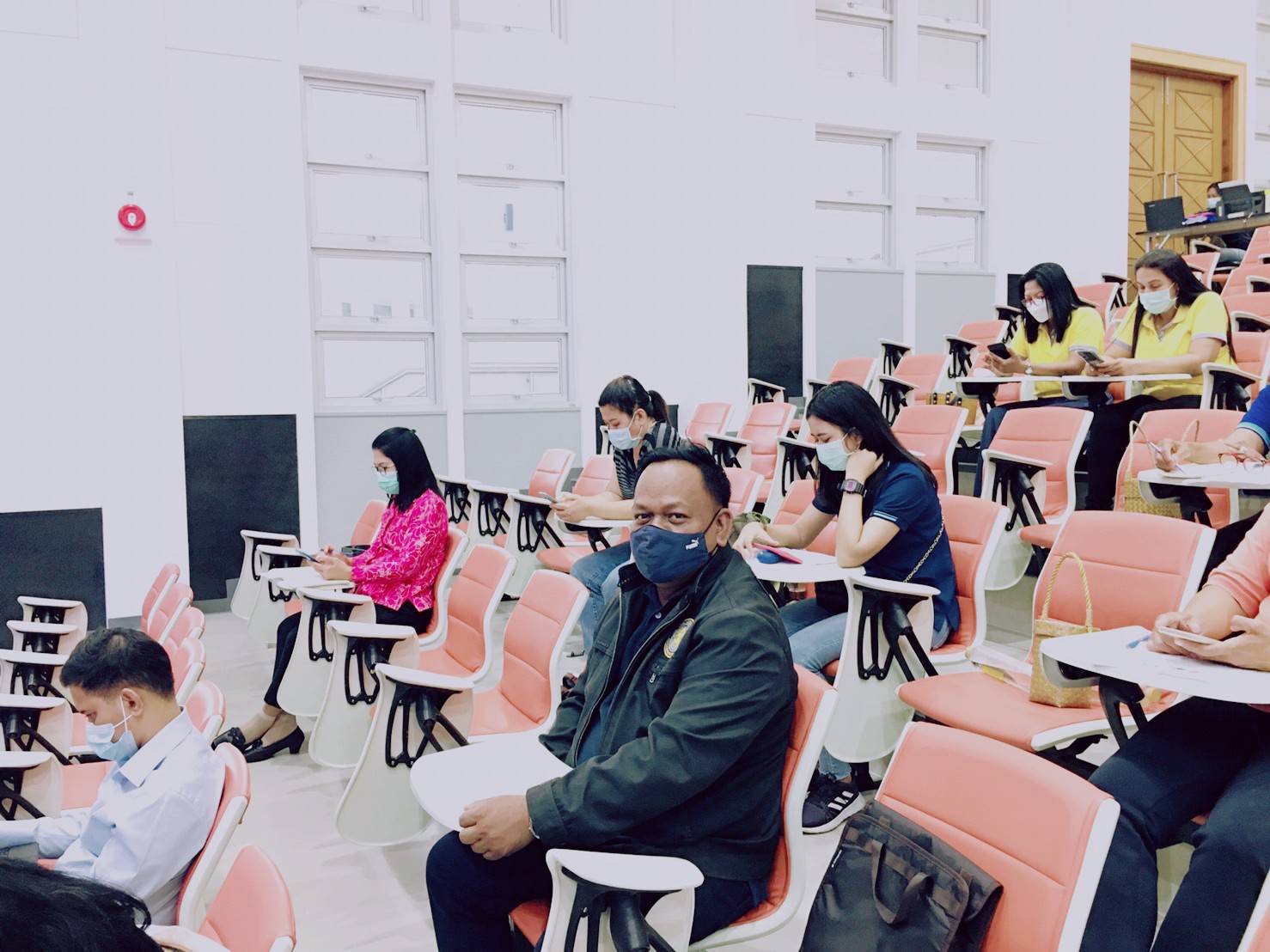 ร่วมประชุมโครงการสื่อสาธารณะ ในหัวข้อความยากจน ความหมาย ประสบการณ์ และรูปธรรมแก้จนจากพื้นที่พัทลุง