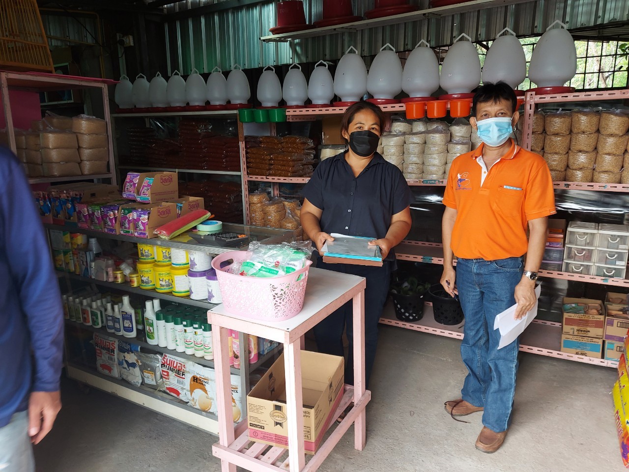 ตรวจสอบร้านค้าขายอาหารสัตว์และปัจจัยการผลิต