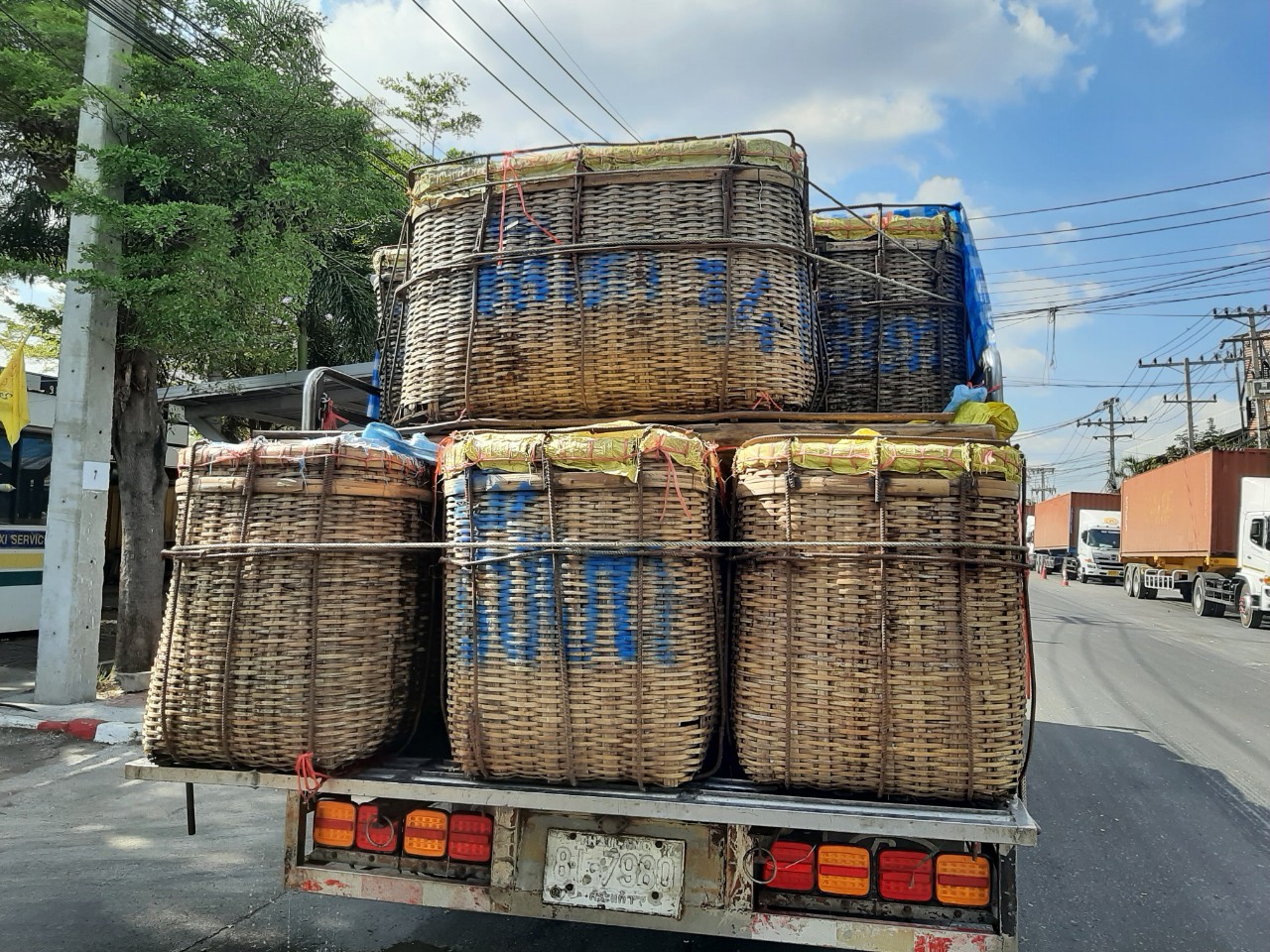 ตรวจสินค้าประมงที่นำเข้า ส่งออก ทางด้านพรมแดนถาวรคลองลึก..คลิก