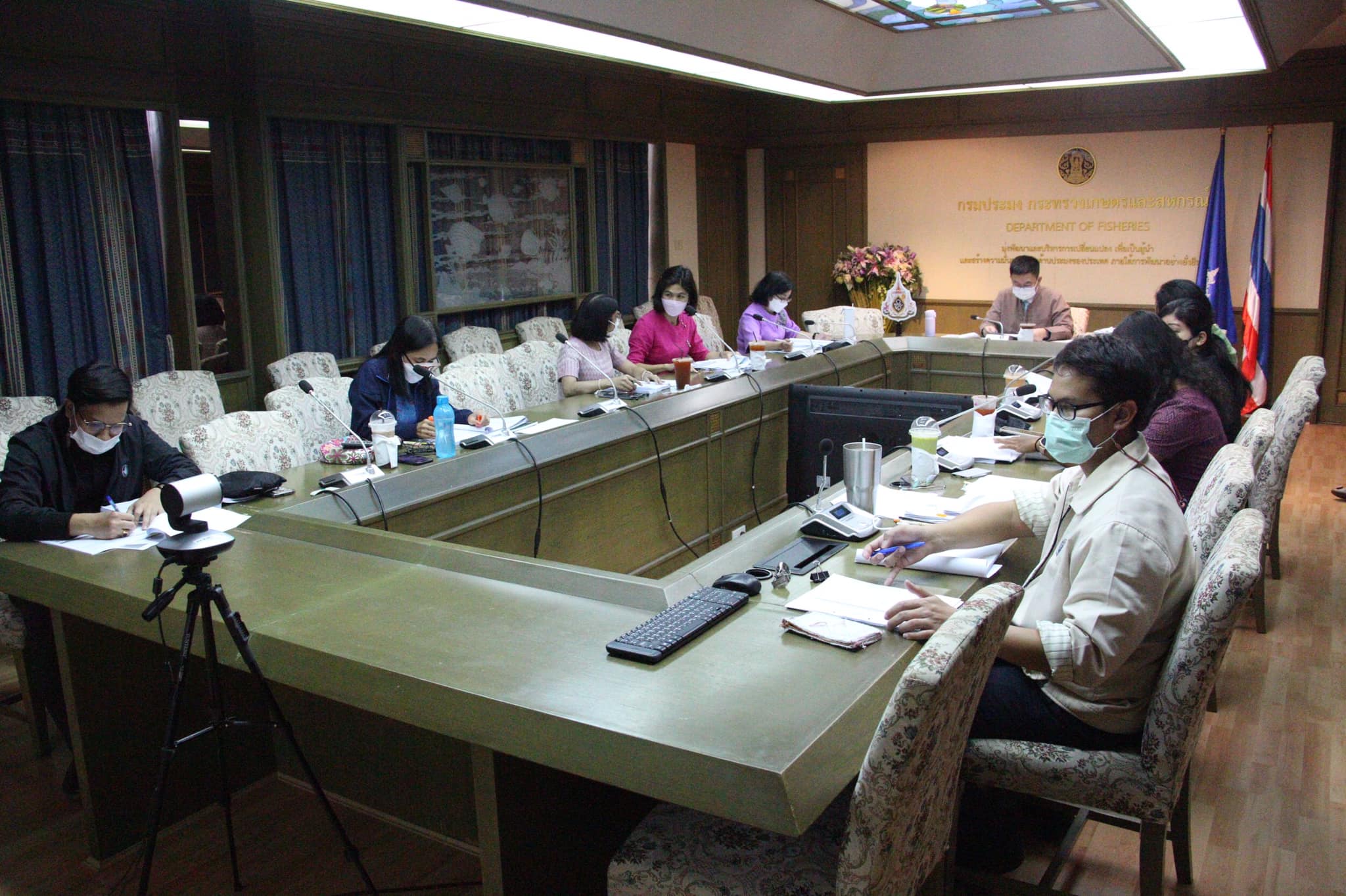 ดร.ถาวร ทันใจ รองอธิบดีกรมประมง เข้าร่วมการประชุมคณะกรรมการติดตามเร่งรัดการใช้จ่ายเงินงบประมาณของกระทรวงเกษตรและสหกรณ์ ครั้งที่ 1/2565..คลิก