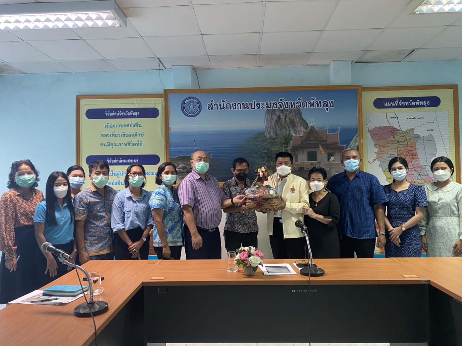 นายบัญชา สุขแก้ว รองอธิบดีกรมประมง มอบนโยบายและ โครงการต่างๆ  ซึ่งเป็นแนวทางในการปฏิบัติราชการ ปี 2565..คลิก