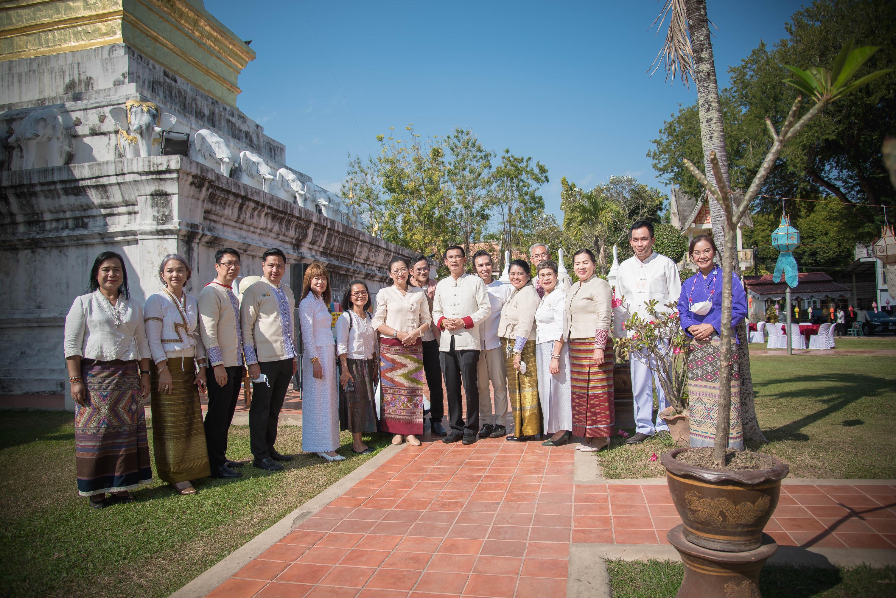 ประมงจังหวัดน่าน ผู้อำนวยการศูนย์วิจัยและพัฒนาประมงน้ำจืดน่าน ร่วมพิธี ทำบุญให้กับอดีตผู้ครองนครน่าน ณ วัดพระธาตุช้างค้ำวรวิหาร..คลิก
