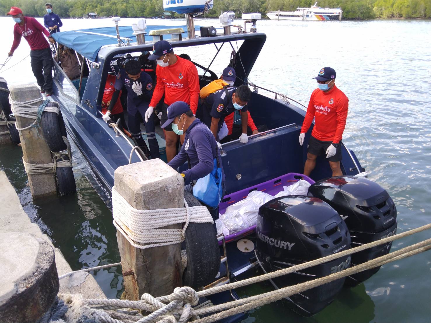 ปฏิบัติงานค้นหาลูกเรือประมงพลัดตกน้ำ ระหว่างเรือทำการประมง จังหวัดตรัง..คลิก
