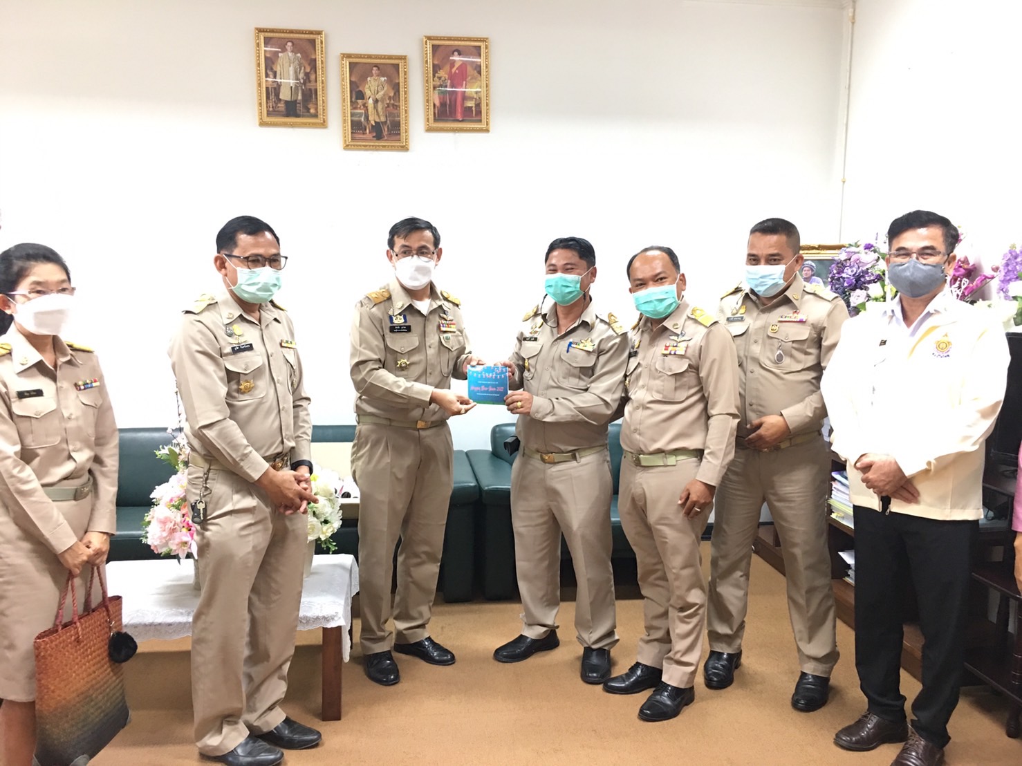 หน่วยงานสังกัดกระทรวงเกษตรและสหกรณ์ในจังหวัดพัทลุง  ร่วมอวยพรปีใหม่ นายฉัตรชัย อุสาหะ รองผู้ว่าราชการจังหวัดพัทลุง