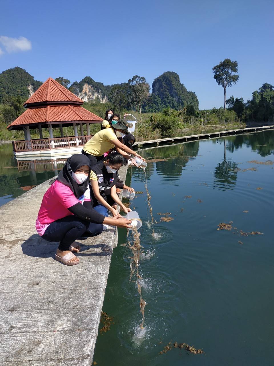 ร่วมตรวจรับพันธุ์กุ้งก้ามกราม ภายใต้โครงการเพิ่มผลผลิตกุ้งก้ามกรามในแหล่งน้ำธรรมชาติ..คลิก