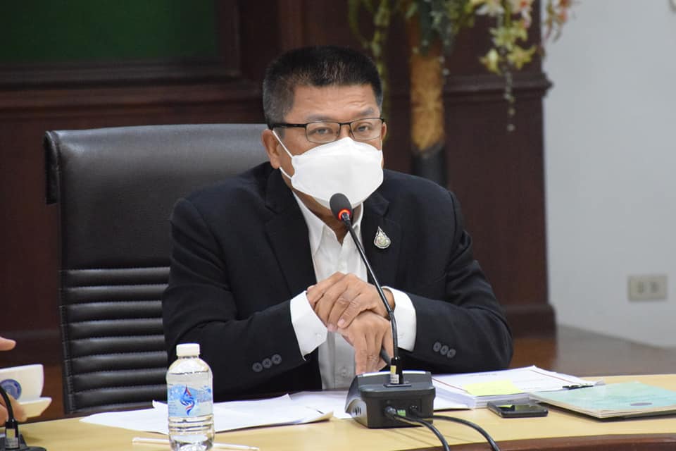 นายบัญชา สุขแก้ว รองอธิบดีกรมประมง เป็นประธานการประชุมพิจารณาปรับปรุงบันทึกข้อตกลงร่วมระหว่างกรมประมงและกรมศุลกากร เรื่อง การควบคุมตรวจสอบสินค้าสัตว์น้ำนำเข้า ส่งออกและนำผ่าน เพื่อแก้ไขปัญหาการทำประมงผิดกฎหมาย ขาดการรายงาน และไร้การควบคุม (Illigal, Unreported and Unregulated Fishing : IUU)..คลิก