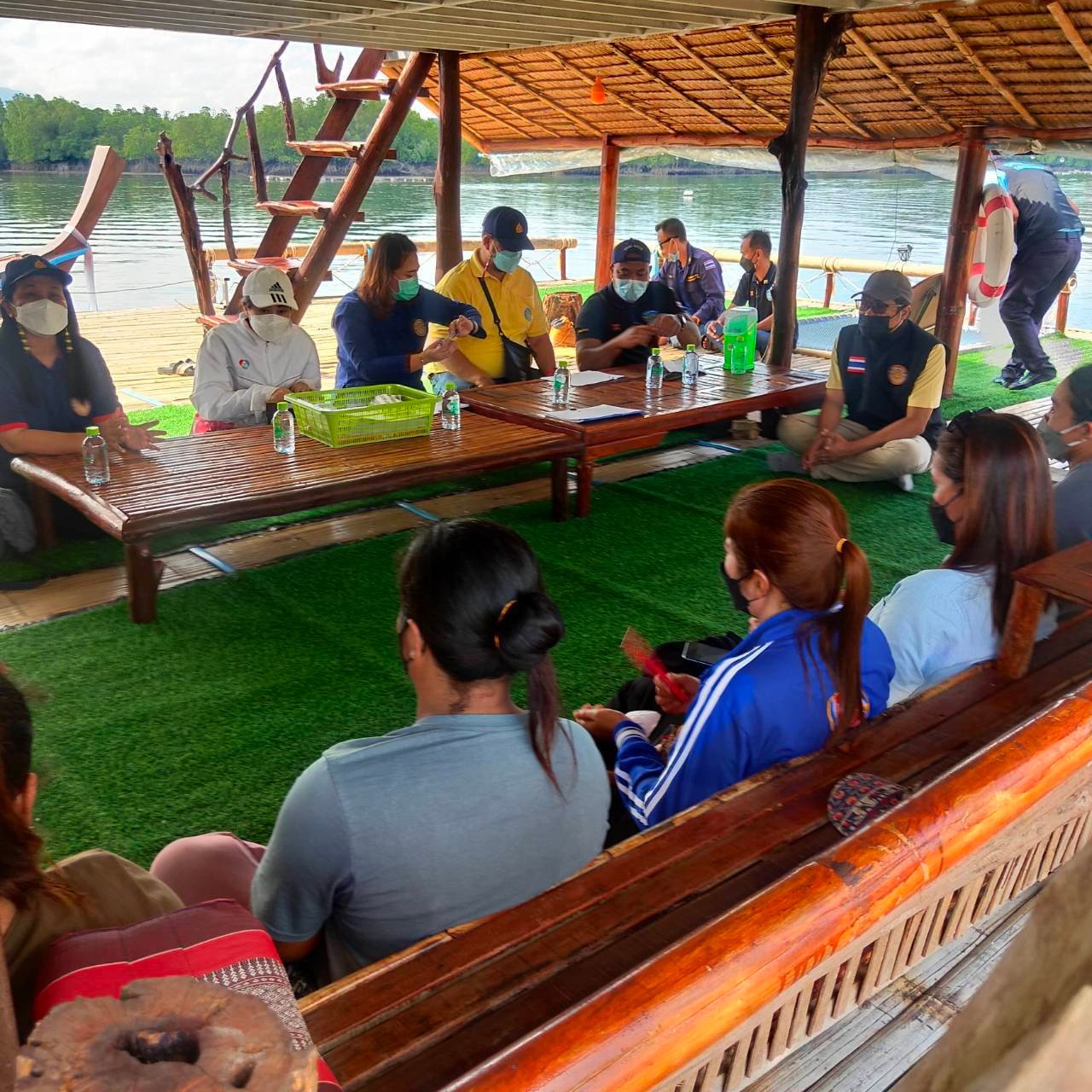 ร่วมประชุมให้คำแนะนำ ชี้แจงรายละเอียดโครงการและจัดทำแผนปฏิบัติงาน/แผนการใช้จ่ายงบประมาณ (เงินอุดหนุน) จำนวน 100,000 บาท..คลิก