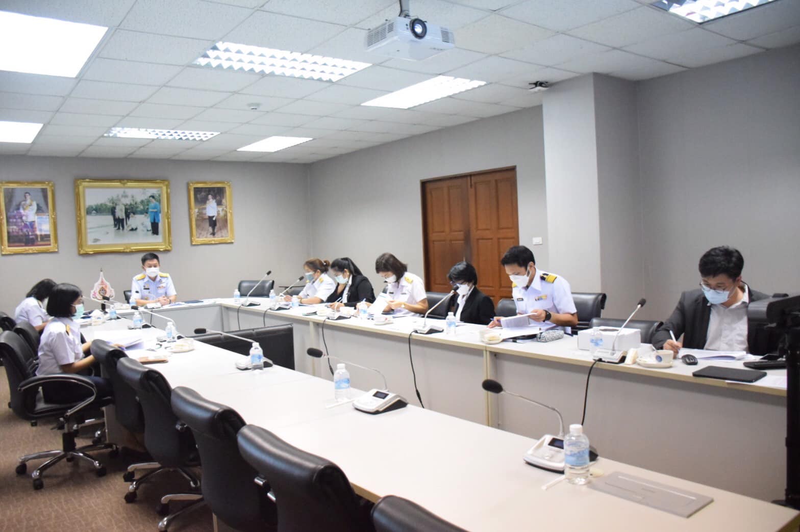 ดร.ถาวร ทันใจ รองอธิบดีกรมประมง เข้าร่วมการประชุมคณะกรรมการขับเคลื่อนการพัฒนาเศรษฐกิจชีวภาพ เศรษฐกิจหมุนเวียน และเศรษฐกิจสีเขียว (BCG Model) ด้านการเกษตร ครั้งที่ 1/2565..คลิก