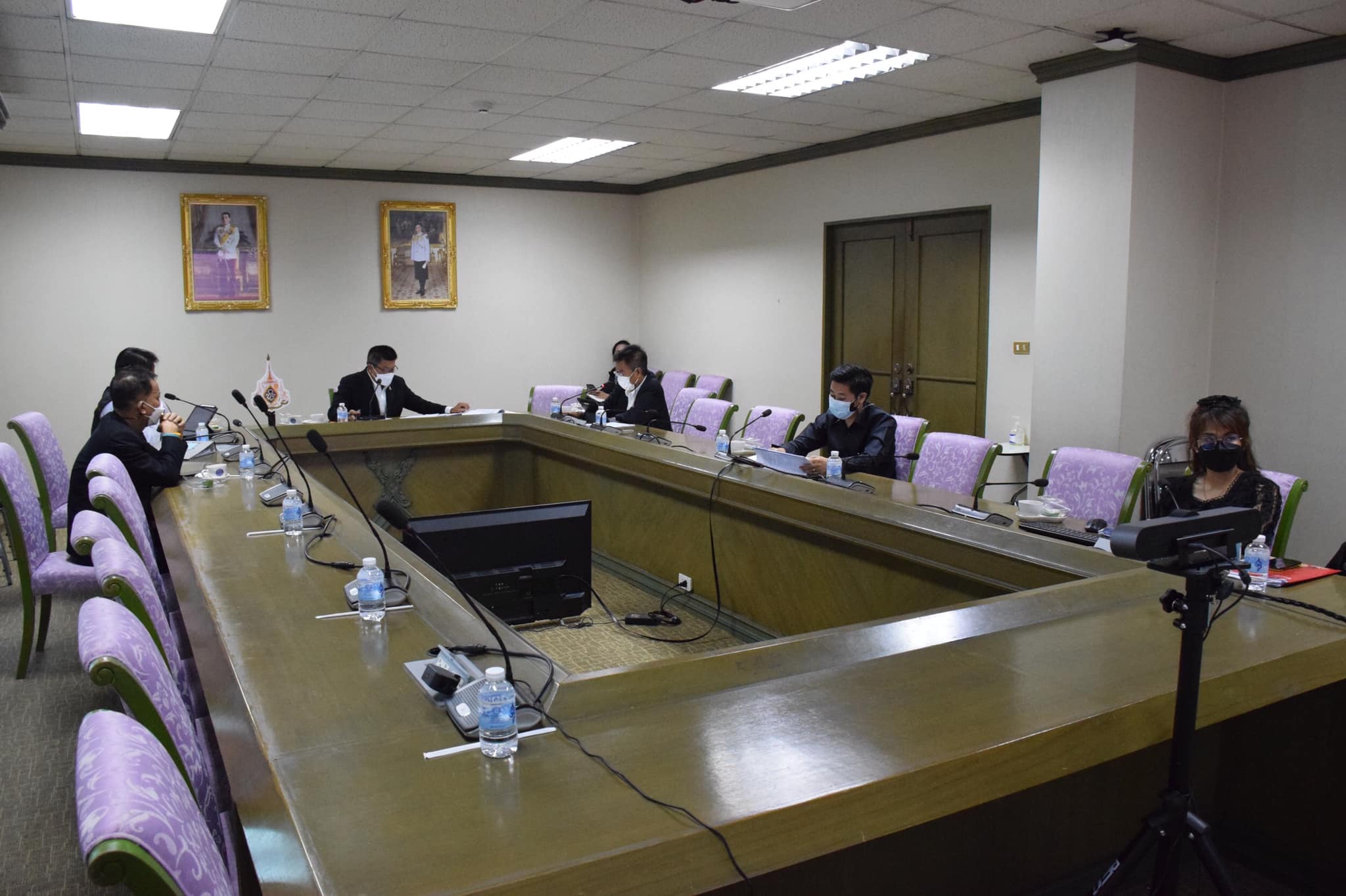 นายบัญชา สุขแก้ว รองอธิบดีกรมประมง เป็นประธานการประชุมพิจารณาร่างบันทึกข้อตกลงร่วมระหว่างกรมประมงและกรมศุลกากร เรื่อง การปฏิบัติเกี่ยวกับสัตว์น้ำหรือผลิตภัณฑ์สัตว์น้ำที่ไม่ได้รับอนุญาตให้นำเข้า ตามพระราชกำหนดการประมง พ.ศ. 2558 และที่แก้ไขเพิ่มเติม ระหว่างกรมประมงเเละกรมศุลกากร..คลิก
