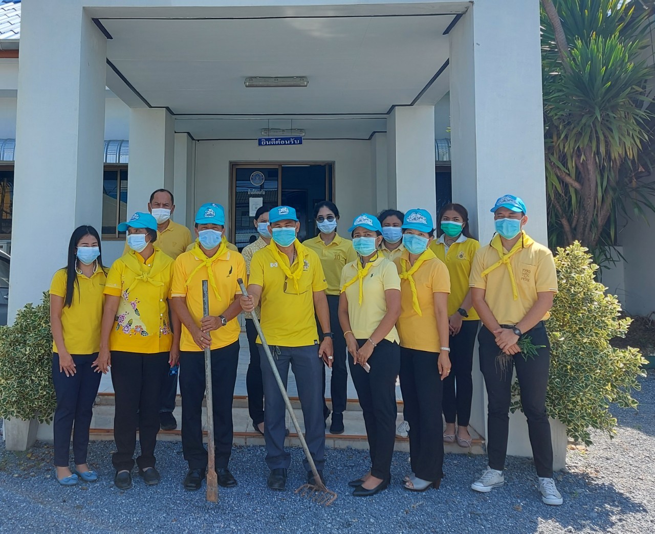 ประมงจังหวัดพัทลุง จัดกิจกรรมจิตอาสาร่วมมือร่วมใจ ร่วมพัฒนาเก็บขยะ  และปลูกต้นไม้ เพื่อปรับปรุงภูมิทัศน์ ณ บริเวณรอบ ๆ สำนักงานประมงจังหวัดพัทลุง..คลิก