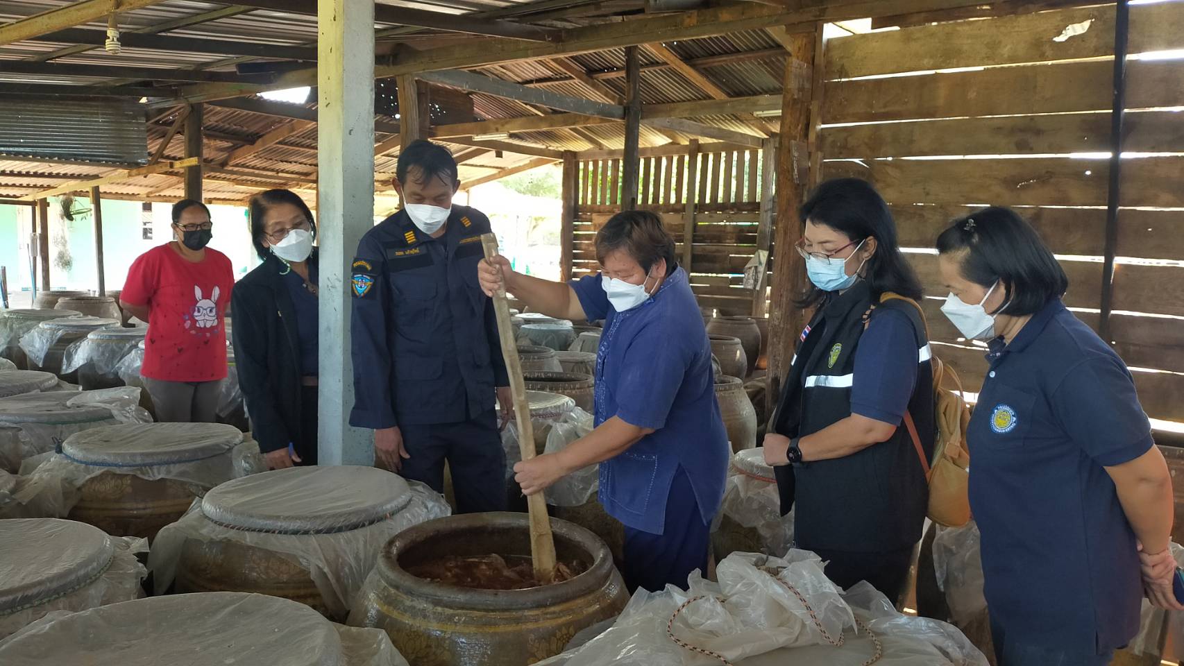 โครงการพัฒนาอาชีพและส่งเสริมความเข้มแข็งของชุมชนประมง กลุ่มแปรรูปสัตว์น้ำ บ้านดอนละนาม ตำบลละหาน อำเภอจัตุรัส จังหวัดชัยภูมิ