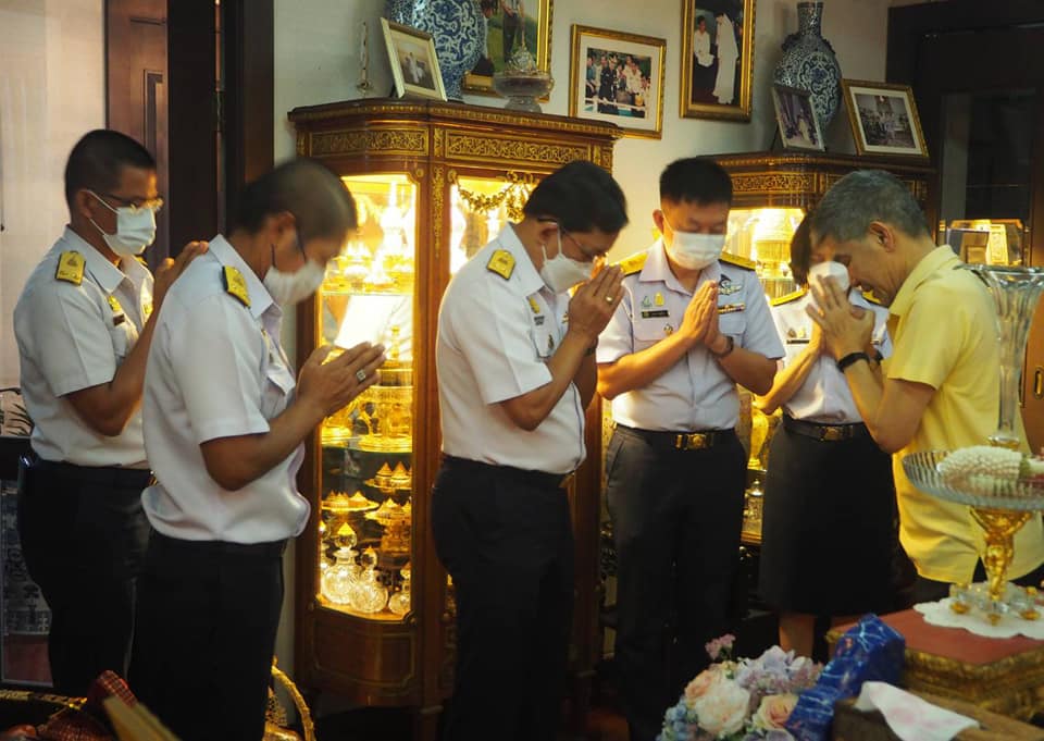 คณะผู้บริหารกรมประมงเข้าเยี่ยมคารวะ ดร.จรัลธาดา กรรณสูต องคมนตรี ประธานกรรมการมูลนิธิโครงการหลวง และกราบสวัสดีปีใหม่ 2565..คลิก