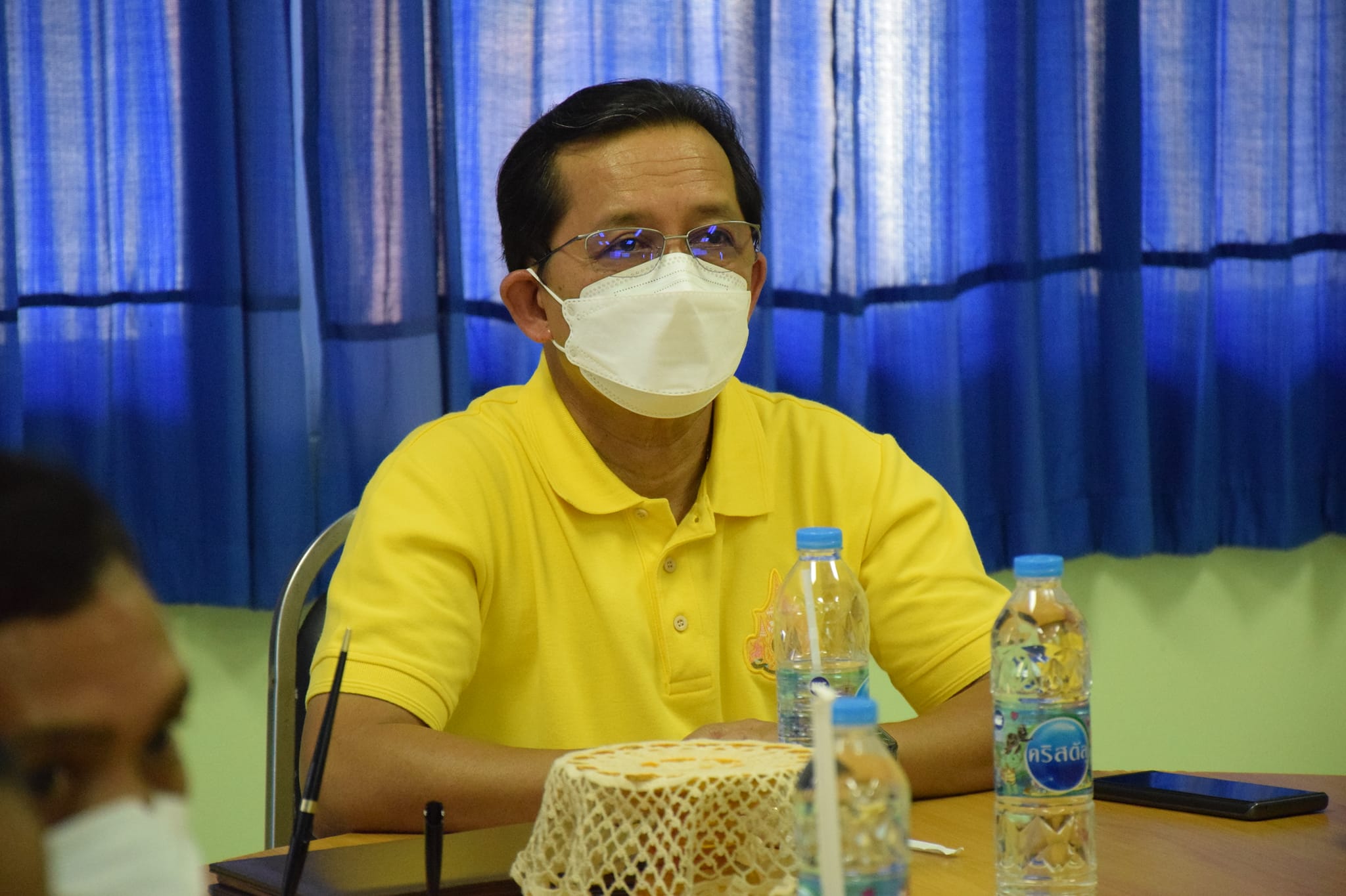 นายเฉลิมชัย สุวรรณรักษ์ รองอธิบดีกรมประมง เข้าตรวจเยี่ยมศูนย์วิจัยและพัฒนาการเพาะเลี้ยงสัตว์น้ำชายฝั่งชุมพร..คลิก