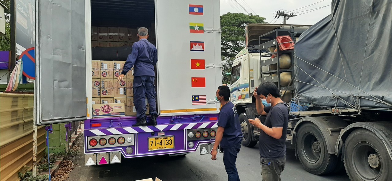 ตรวจสินค้าสัตว์น้ำที่นำเข้า ส่งออก ทางด่านพรมแดนถาวรคลองลึก..คลิก