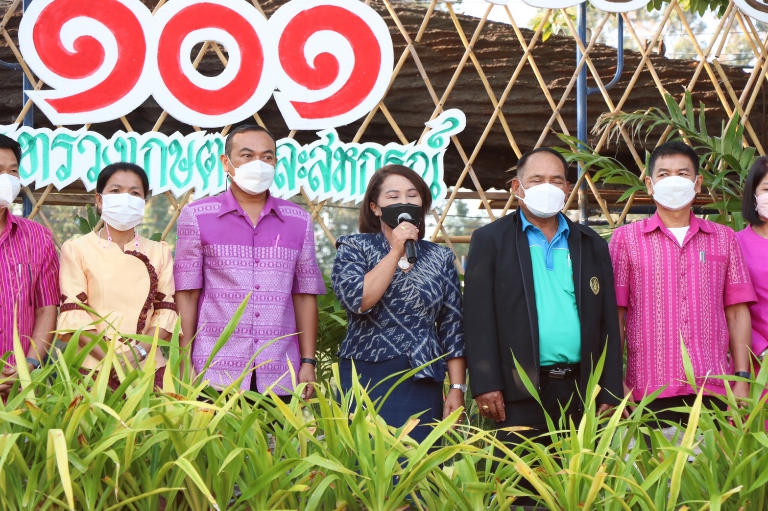 ร่วมกิจกรรม “สานสัมพันธ์ คนบ้านเดียวกัน (สภากาแฟ)” จังหวัดร้อยเอ็ด ครั้งที่ ๑..คลิก