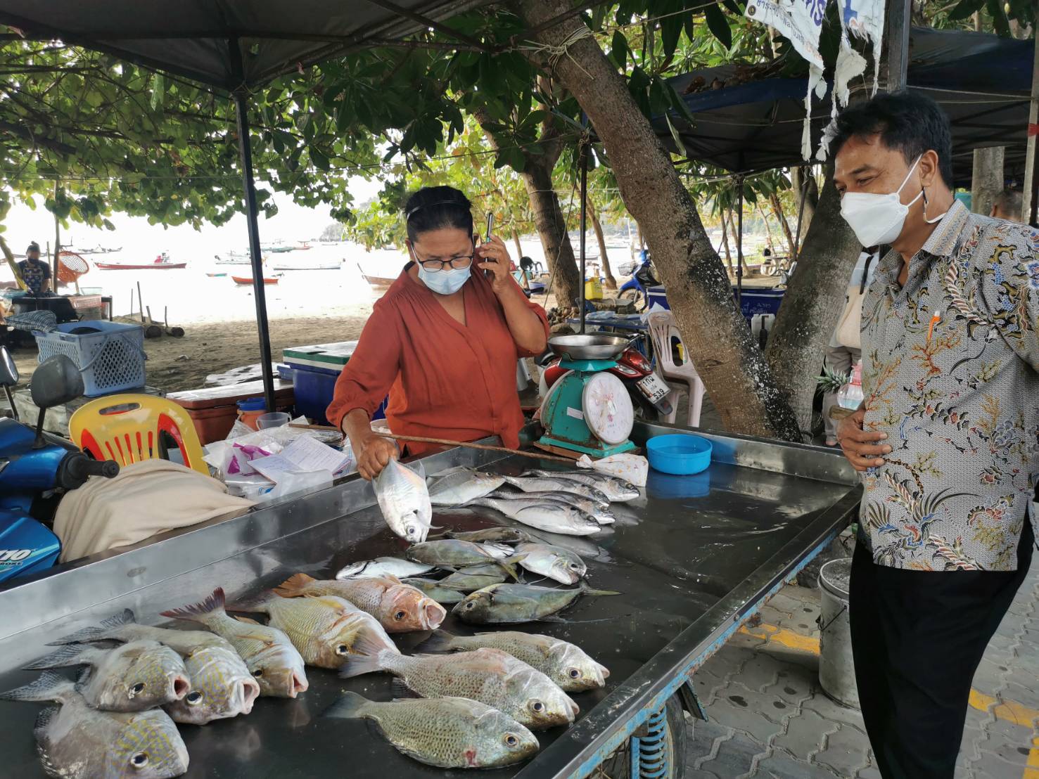 Fisherman Market ตลาดสินค้าประมงพื้นบ้าน..คลิก