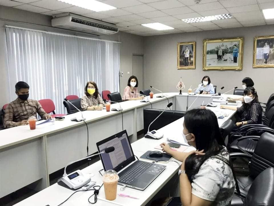 การประชุมหารือแนวทางการจัดเก็บข้อมูลตัวชี้วัดผลสัมฤทธิ์หรือประโยชน์ที่คาดว่าจะได้รับในการใช้จ่ายงบประมาณ และตัวชี้วัดตามเป้าหมายการให้บริการกระทรวง ประจำปีงบประมาณ พ.ศ.2565