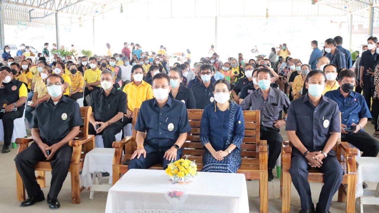 ร่วมจัดนิทรรศการ โครงการคลินิกเกษตรเคลื่อนที่ในพระราชานุเคราะห์ สมเด็จพระบรมโอรสาธิราช ฯ สยามมกุฎราชกุมาร ครั้งที่1/2565..คลิก