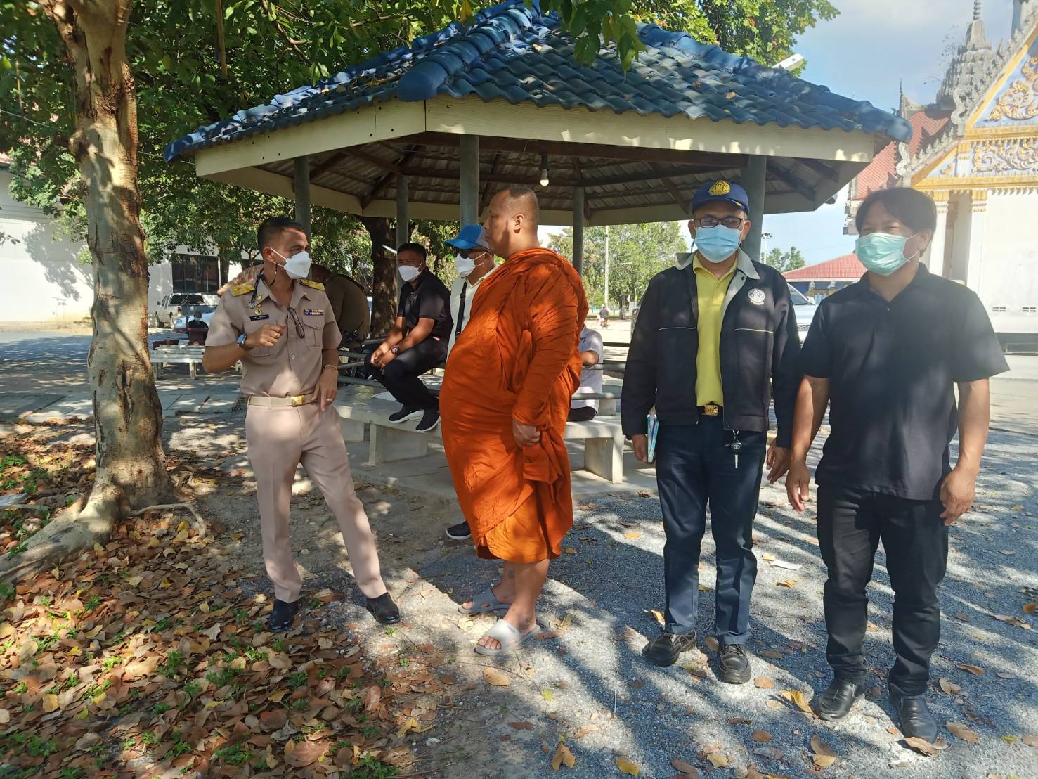 ตรวจสอบความตรวจสอบปลาตายในบ่อดินภายในเขตวัดหนองฝ้าย..คลิก