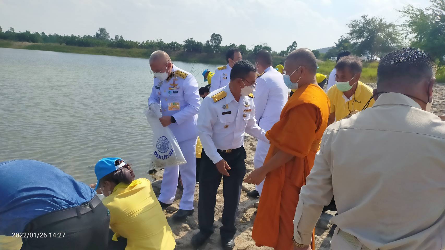 พิธีปล่อยพันธุ์สัตว์น้ำเนื่องในโอกาสวันคล้ายวันเกิดเจ้าคุณพระสินีนาฏ พิลาสกัลยาณี..คลิก