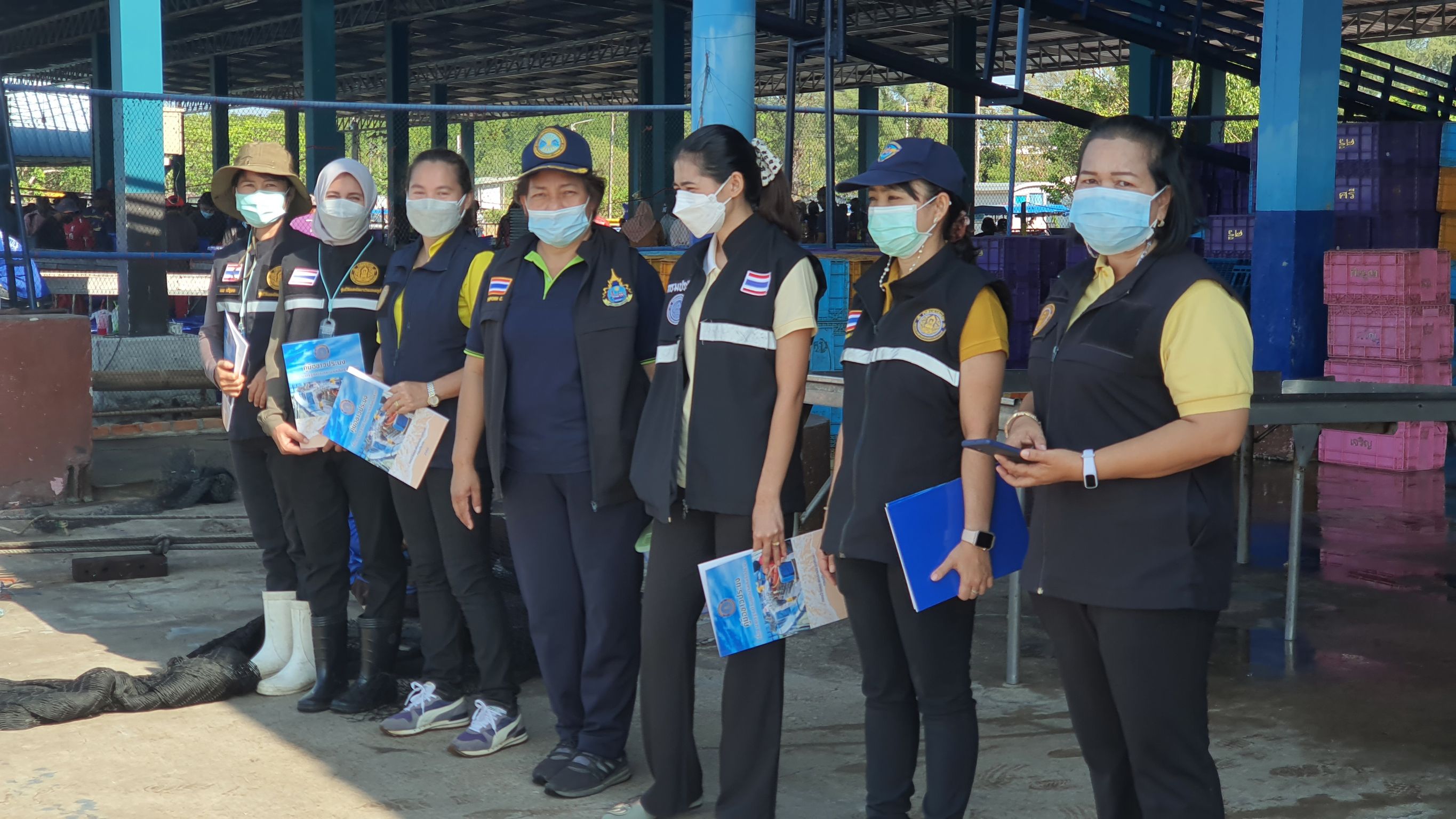 เข้าฝึกการทดสอบการตรวจเป็นอบรมเชิงปฏิบัติการตรวจสุขลักษณะเรือประมง..คลิก
