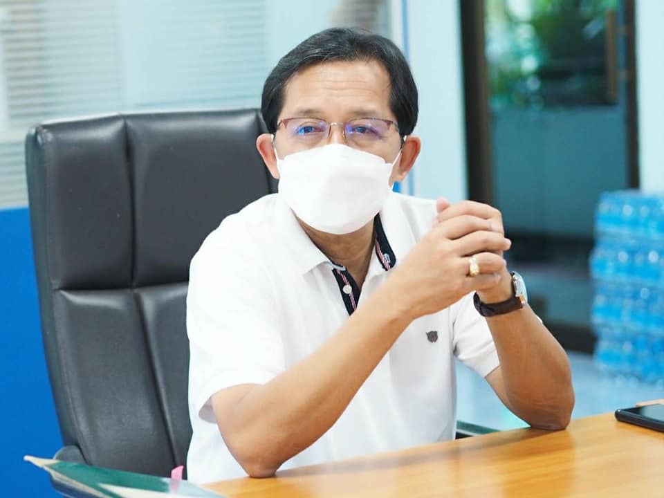 นายเฉลิมชัย สุวรรณรักษ์ รองอธิบดีกรมประมง เข้าตรวจเยี่ยมการปฏิบัติงานของศูนย์วิจัยและพัฒนาประมงน้ำจืดระยอง..คลิก