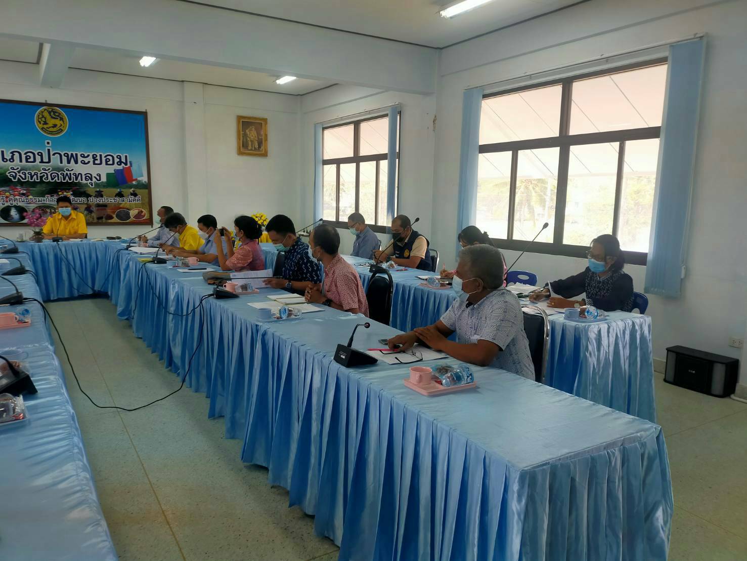 ร่วมประชุมหัวหน้าอำเภอป่าพะยอม และประชาสัมพันธ์การสร้างการรับรู้เพื่อป้องกันและลดผลกระทบจากภัยแล้ง