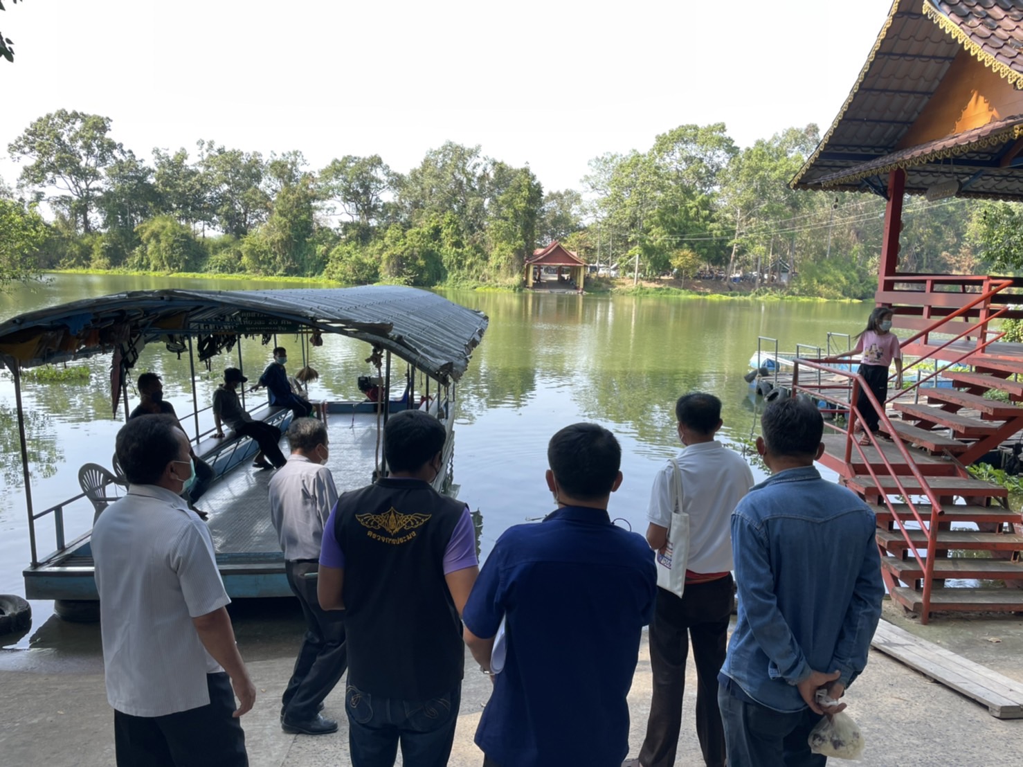 ประมงจังหวัดอุบลฯ ร่วมกับหน่วยป้องกันและปราบปรามประมงน้ำจืดเขื่อนปากมูลฯ และประมงอำเภอพิบูลมังสาหาร ลงพื้นที่ตรวจเยี่ยมติดตามให้กำลังใจองค์กรชุมชนประมงท้องถิ่นที่เข้าร่วมโครงการพัฒนาอาชีพและส่งเสริมความเข้มแข็งของชุมชนประมง (กิจกรรมพัฒนาอาชีพชุมชนประมง ) พ.ศ.2565..คลิก