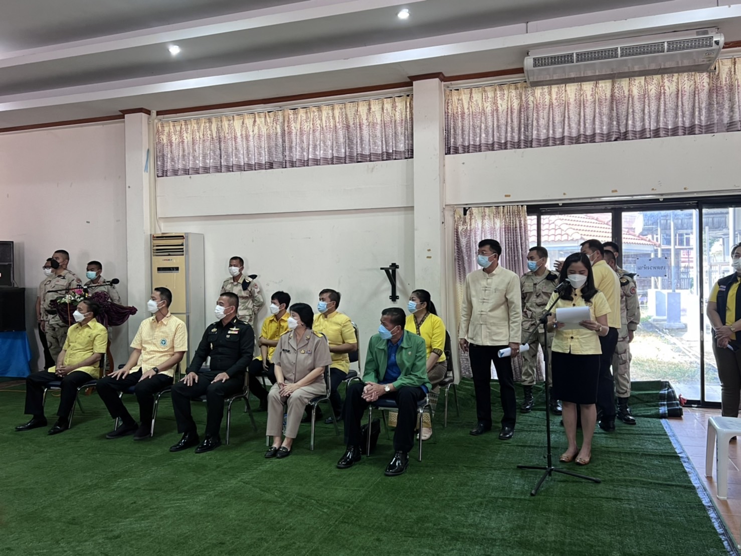 ประมงจังหวัดอุบลราชธานี ร่วมเป็นเกียรติในพิธีมอบเงินเยียวยาแก่เกษตรกรที่ได้รับผลกระทบจากโรคระบาดสัตว์ ชนิดโรคลัมปี สกิน รอบที่ 1..คลิก