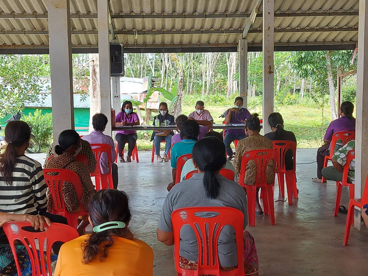 ลงพื้นที่เพื่อประชาสัมพันธ์การเตรียมความพร้อมรับมือภัยแล้ง และแบบคำขอจำหน่ายสินค้าประมงผ่าน Web-site Fisheries Shop..คลิก