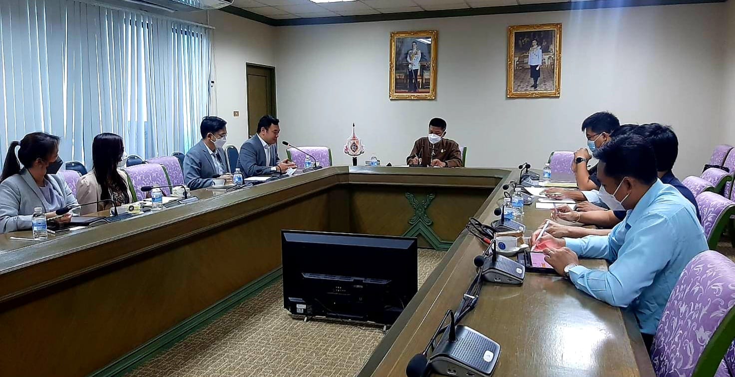นายบัญชา สุขแก้ว รองอธิบดีกรมประมง เป็นประธานในการประชุมหารือร่วมกับหัวหน้ากลุ่มวิเคราะห์ ติดตาม และเฝ้าระวังการทำประมงในน่านน้ำ..คลิก