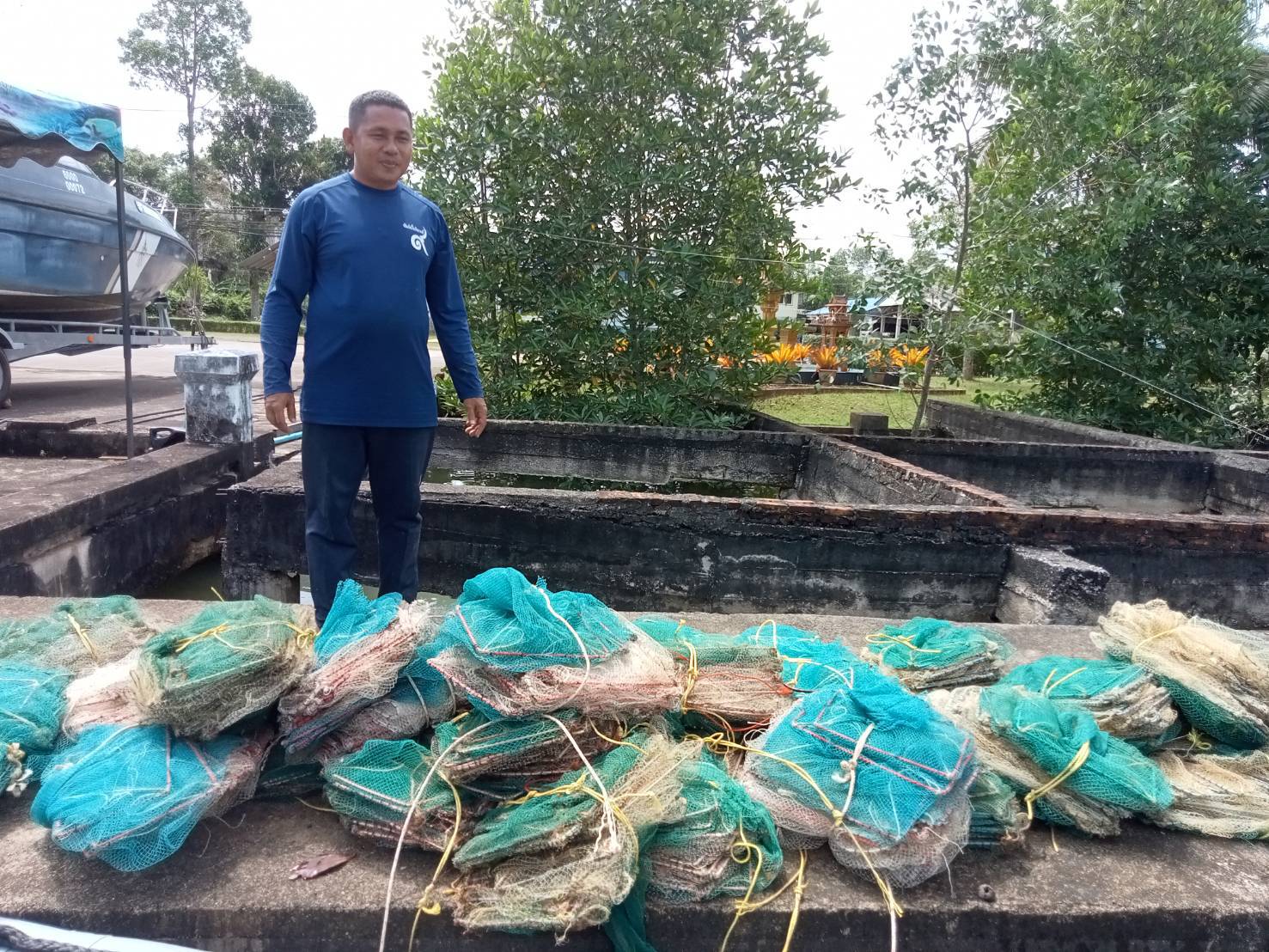 ปฏิบัติงานควบคุมการทำประมงในเขตพื้นที่ทะเลชายฝั่งจังหวัดจังหวัดชุมพร