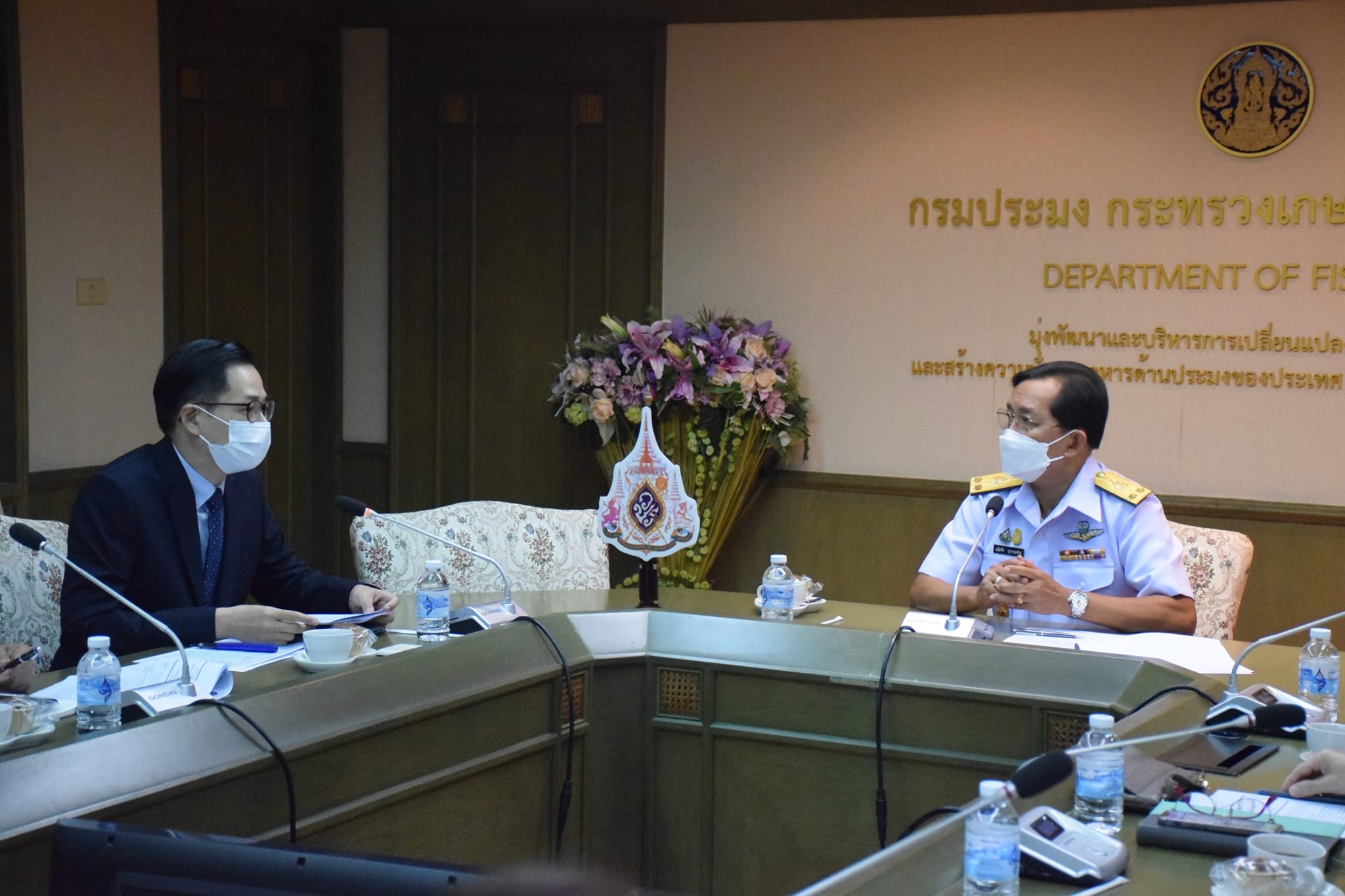 วันจันทร์ที่ 7 กุมภาพันธ์ 2565 นายเฉลิมชัย สุวรรณรักษ์ รองอธิบดีกรมประมง ให้การต้อนรับ นายสงขลา จุลกะเศียน อัครราชทูตที่ปรึกษา (ฝ่ายเกษตร) ประจำสถานเอกอัครราชทูต ณ กรุง มอสโก..คลิก