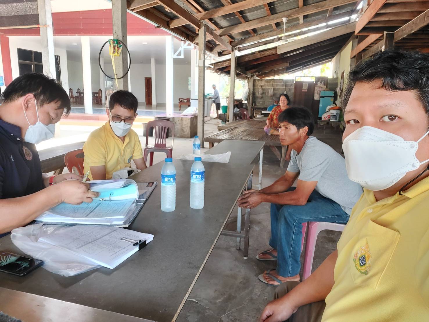 สำนักงานประมงอำเภอนาจะหลวย ร่วมกับศูนย์วิจัยและพัฒนาประมงน้ำจืดอุบลราชธานี ตรวจติดตาม ต่ออายุ GAP ..คลิก