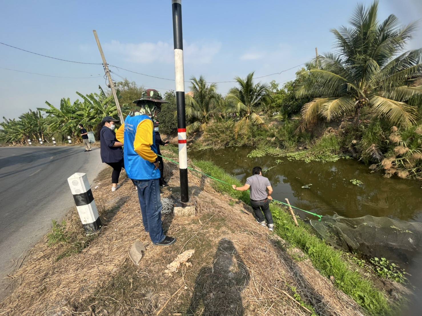 (อ.บางบัวทอง) การประชาสัมพันธ์และตรวจติดตามเครื่องมือการทำการประมงที่ผิดกฏหมาย..คลิก