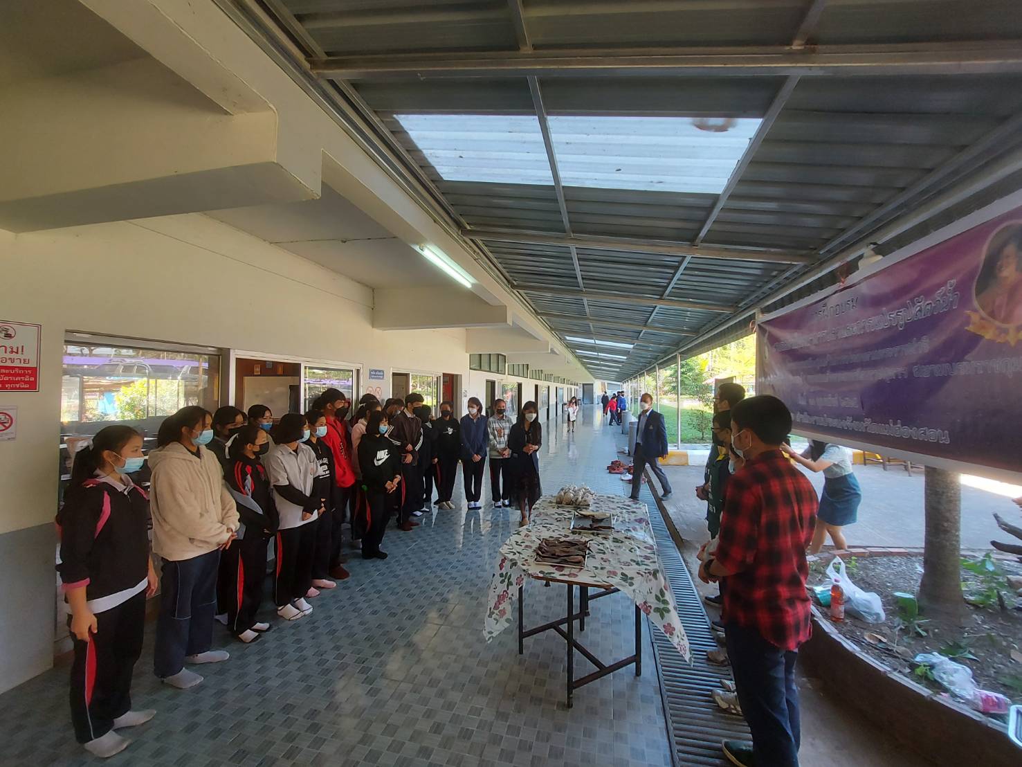 สำนักงานประมงจังหวัดแม่ฮ่องสอน อบรมให้ความรู้แก่นักเรียน ในหลักสูตรโภชนาการและการแปรรูปสัตว์น้ำ ภายใต้โครงการสนับสนุนด้านการประมงตามพระราชดำริ สมเด็จพระกนิษฐาธิราชเจ้า กรมสมเด็จพระเทพรัตนราชสุดาฯ สยามบรมราชกุมารี ประจำปี พ.ศ. 2565..คลิก