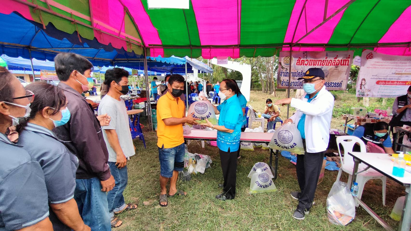 ร่วมโครงการหน่วยบำบัดทุกข์ บำรุงสุข สร้างรอยยิ้มให้ประชาชน จังหวัดนครสวรรค์ ประจำปีงบประมาณ 2565 (เดือนกุมภาพันธ์) ณ โรงเรียนวังข่อยพิทยา หมู่ที่ 1 ตำบลวังข่อย อำเภอไพศาลี จังหวัดนครสวรรค์..คลิก