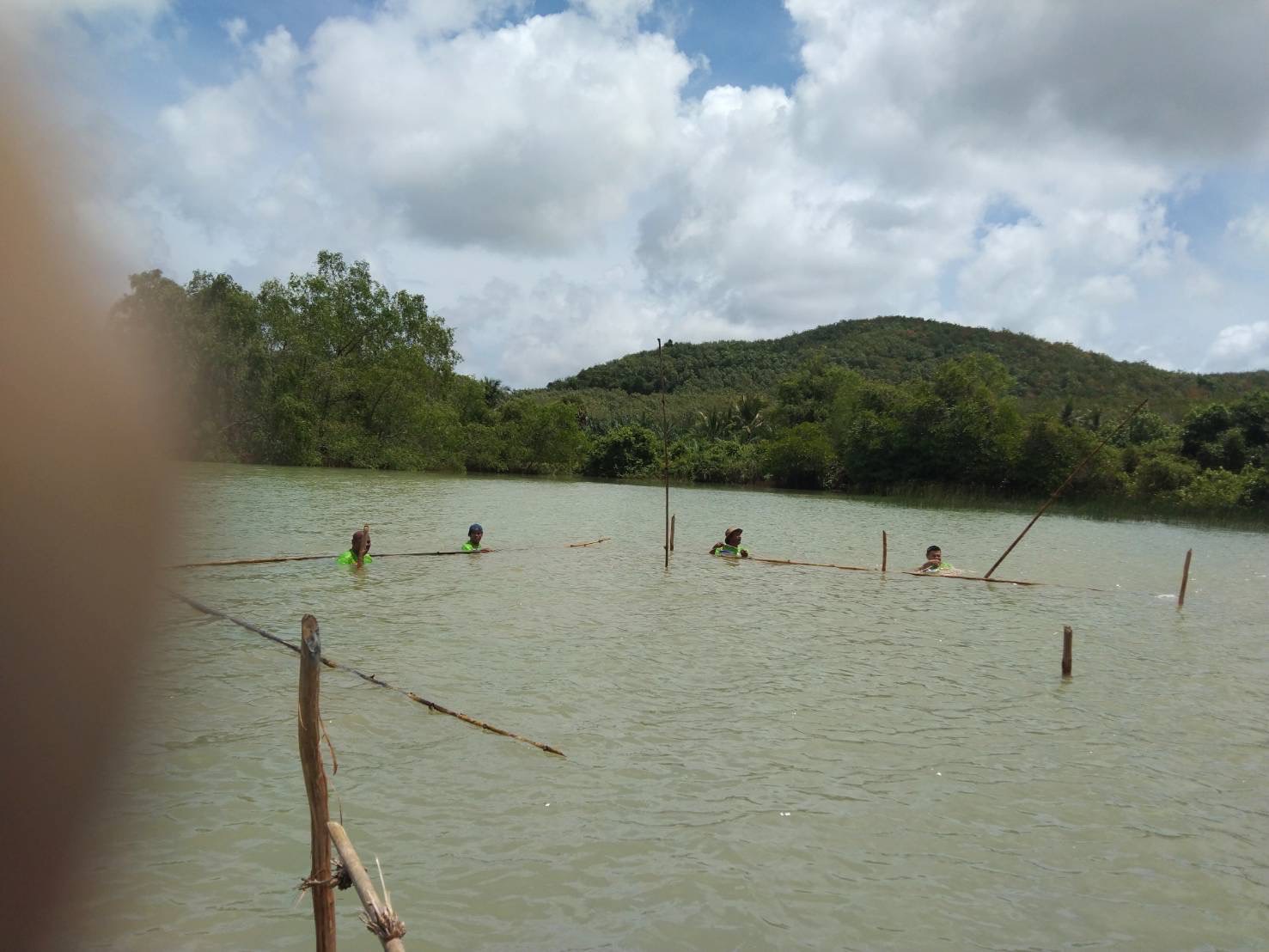 ประมงอำเภอปากพะยูน ลงพื้นที่ติดตามและการดำเนินงานโครงการฟื้นฟูและบริหารจัดการทรัพยากรสัตว์น้ำในทะเลสาบสงขลา