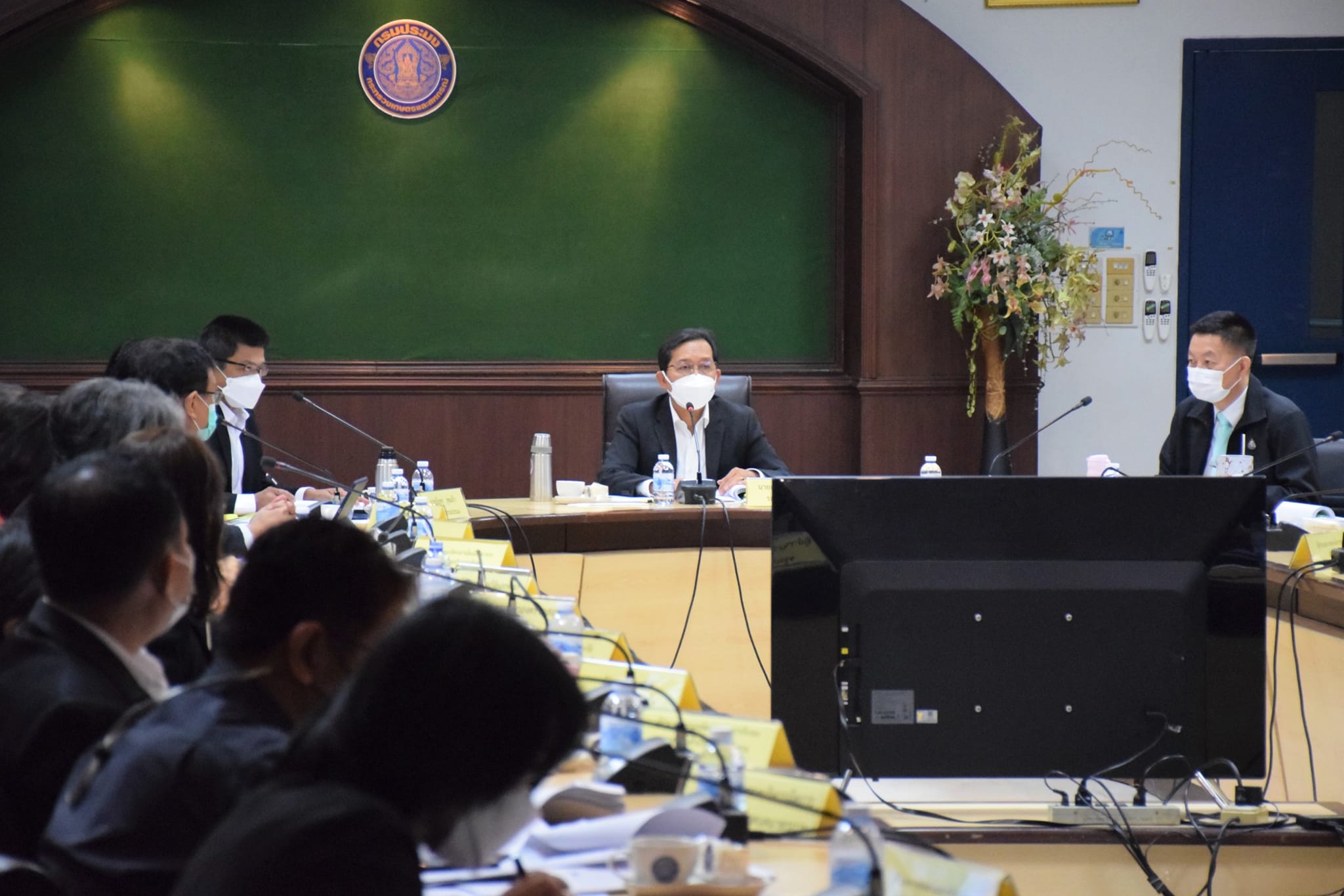 นายเฉลิมชัย สุวรรณรักษ์ รองอธิบดีกรมประมง เป็นประธานการประชุมผู้บริหารกรมประมง ครั้งที่ 1/2565..คลิก