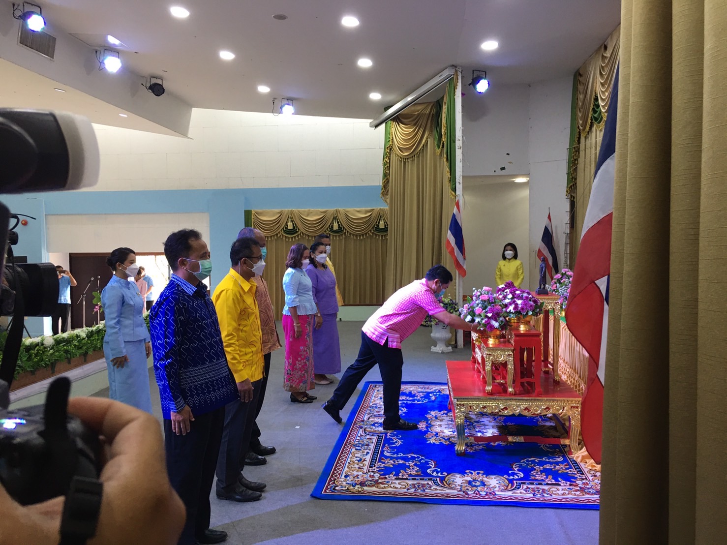 ประมงจังหวัดพัทลุง ร่วมวางพานพุ่มดอกไม้สดสักการะพระราชวงศ์เธอกรมหมื่นพิทยาลงกรณ์