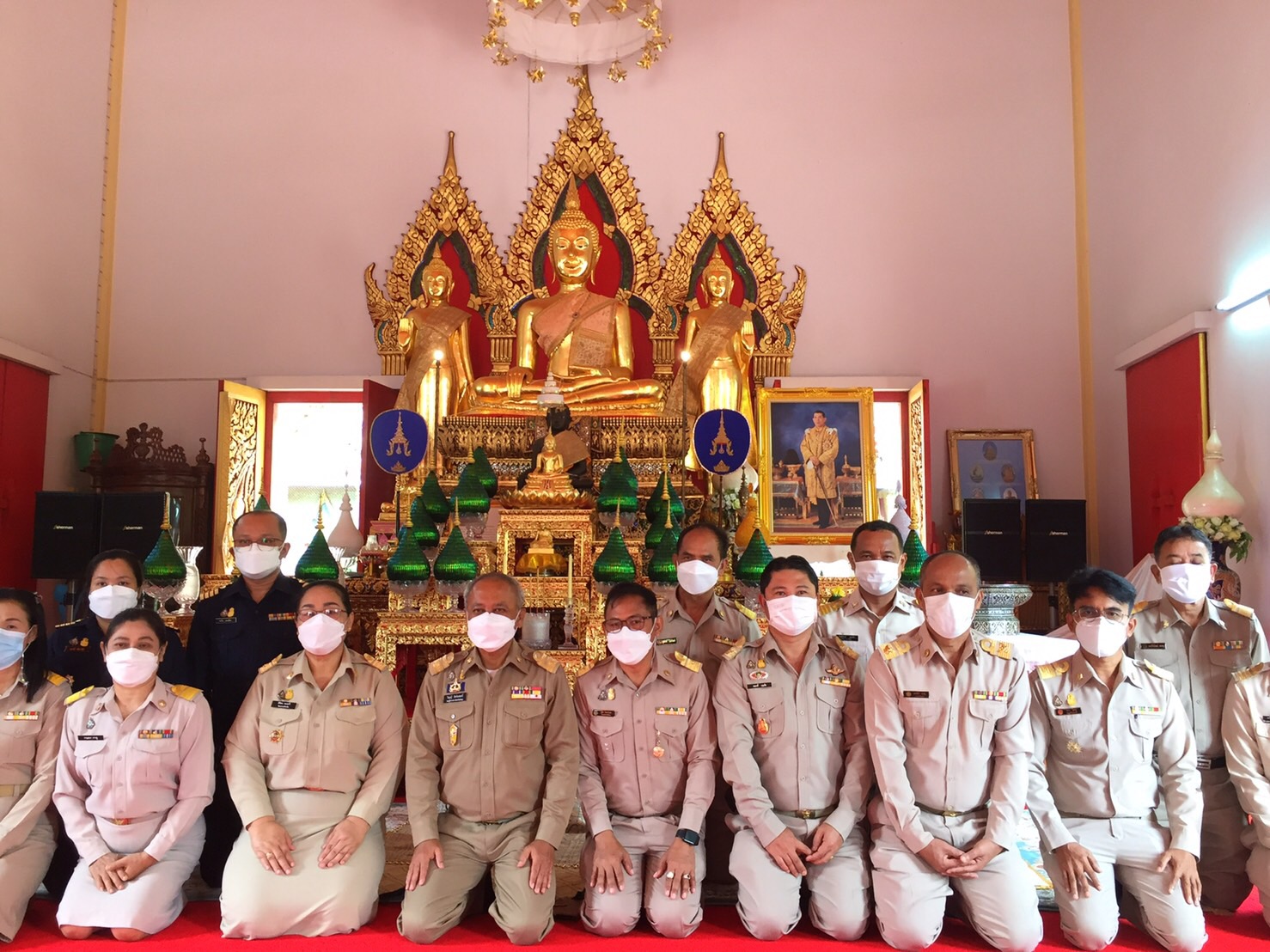 ประมงจังหวัดพัทลงุ ร่วมพิธีถวายภัตตาหารเพล และสิ่งของพระราชทาน ในพระบาทสมเด็จพระเจ้าอยู่หัว พระภิกษุ สามเณร ในการสอบประโยคบาลีฯ