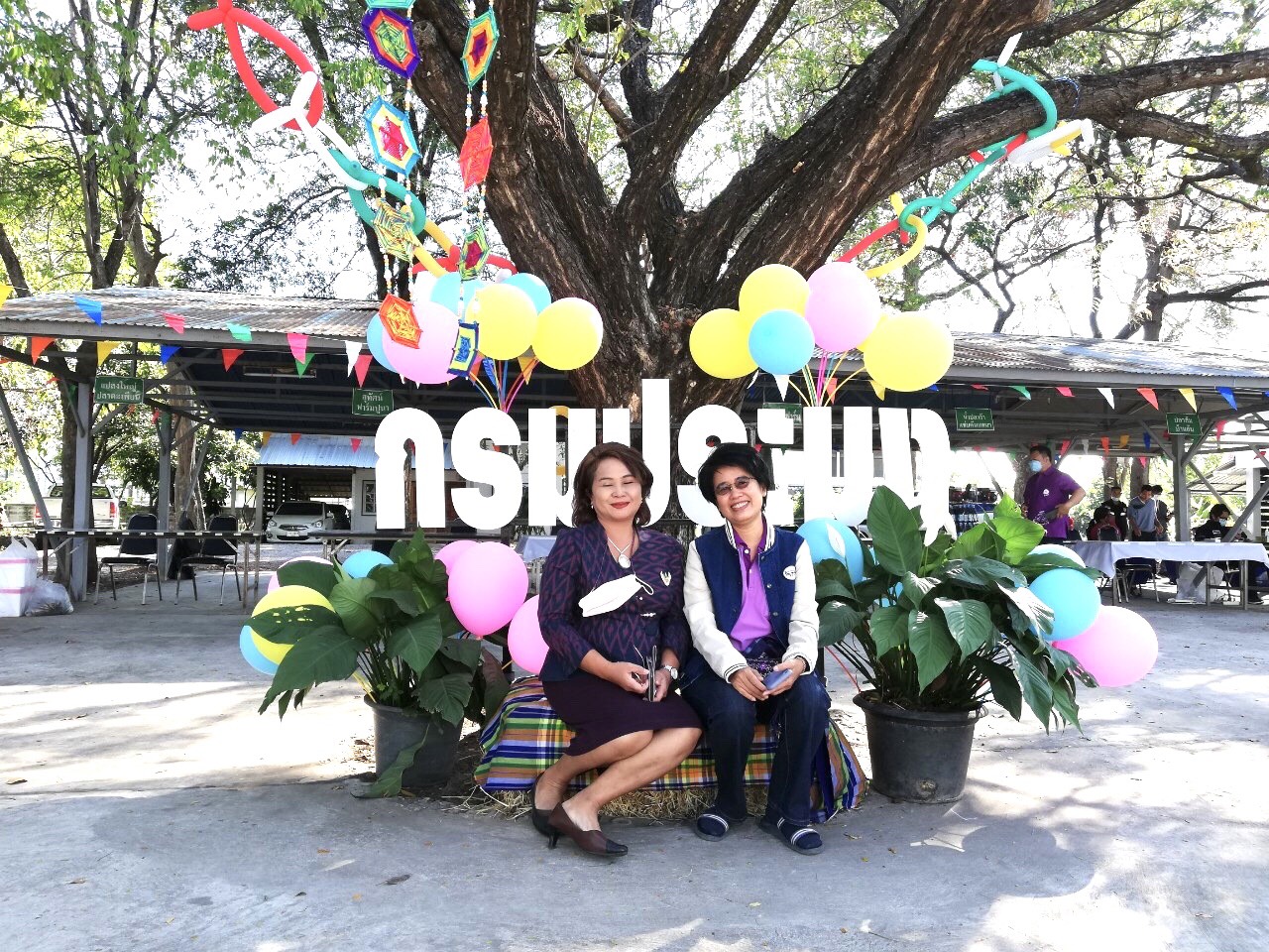 เปิดตลาดสินค้าแปลงใหญ่ประมง ณ ลานหน้าสำนักงานประมงจังหวัดร้อยเอ็ด..คลิก