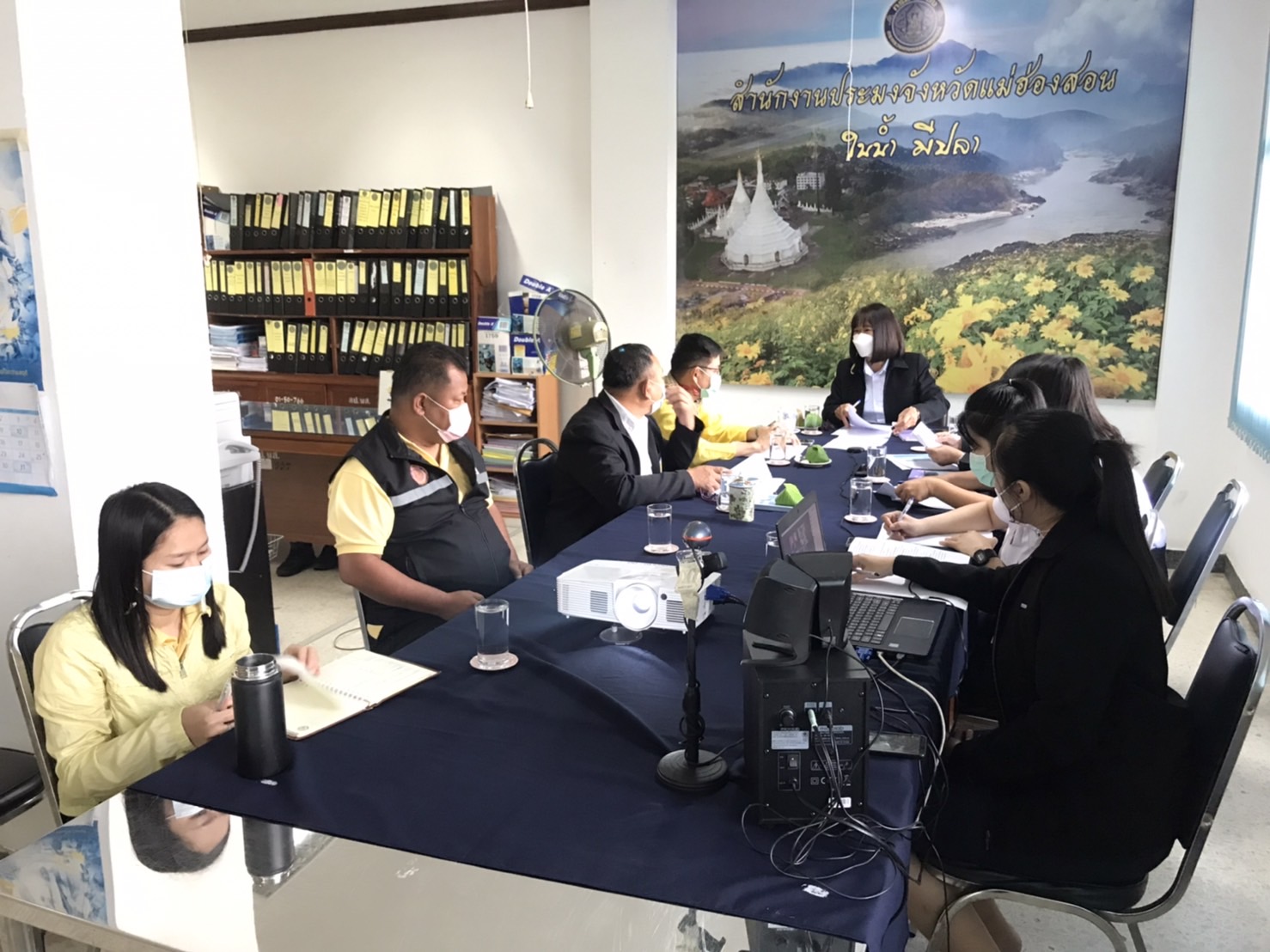 ประชุมคณะกรรมการขับเคลื่อนนโยบายของกรมประมง ( Fisheries Co- ordinator : FC ) ครั้งที่ 2/2565 และประชุมข้าราชการ เจ้าหน้าที่สำนักงานฯ ประจำเดือน กุมภาพันธ์ 2565..คลิก